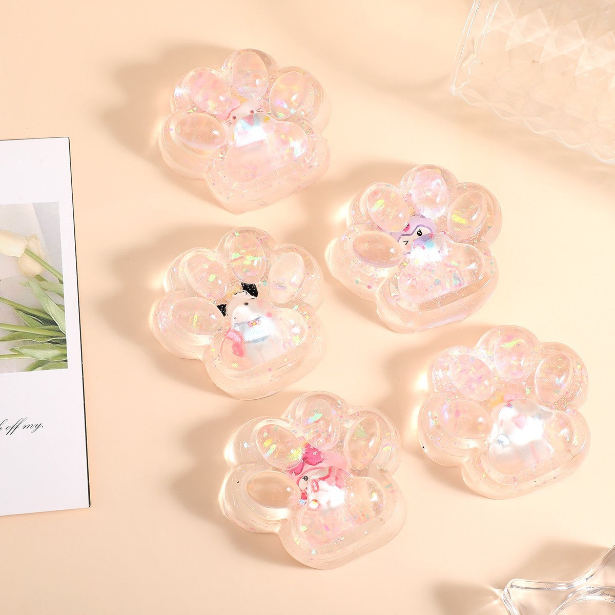 Jucarie Antistres Squishy, Vivimall, cu Revenire Lenta, Squeeze Pinch Family, Model Cat Paw, 6.5 x 7 cm, din Tpr, 4-6 Ani, Model 1 Figurina, Transparent - vivimall.ro