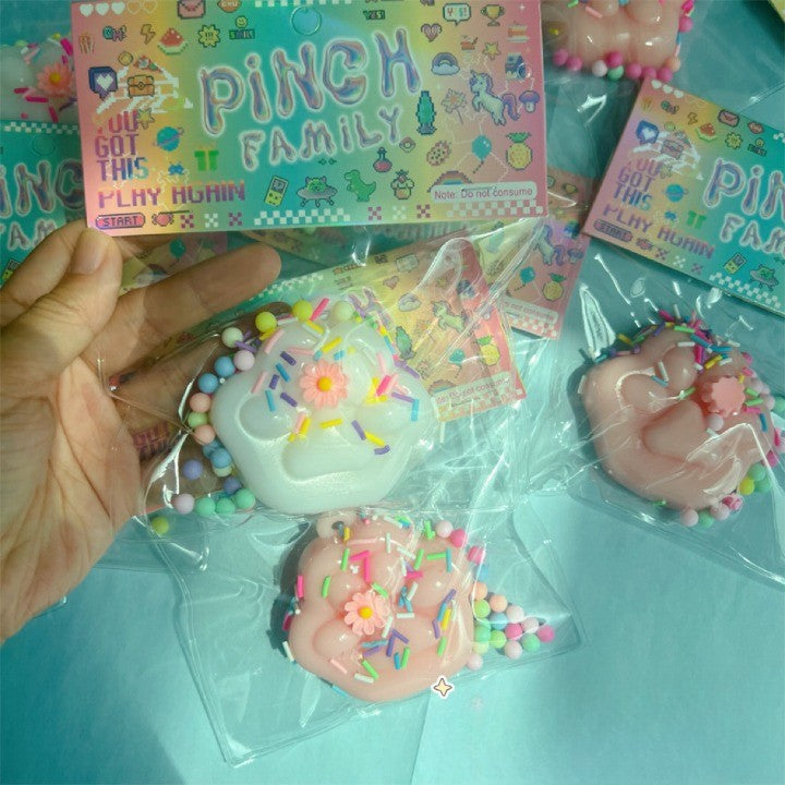 Jucarie Antistres Squishy, Vivimall, cu Revenire Lenta, Squeeze Pinch Family Model Labuta de Pisica, 6x6 cm, 45g, Ambalaj Transparent, Roz - vivimall.ro