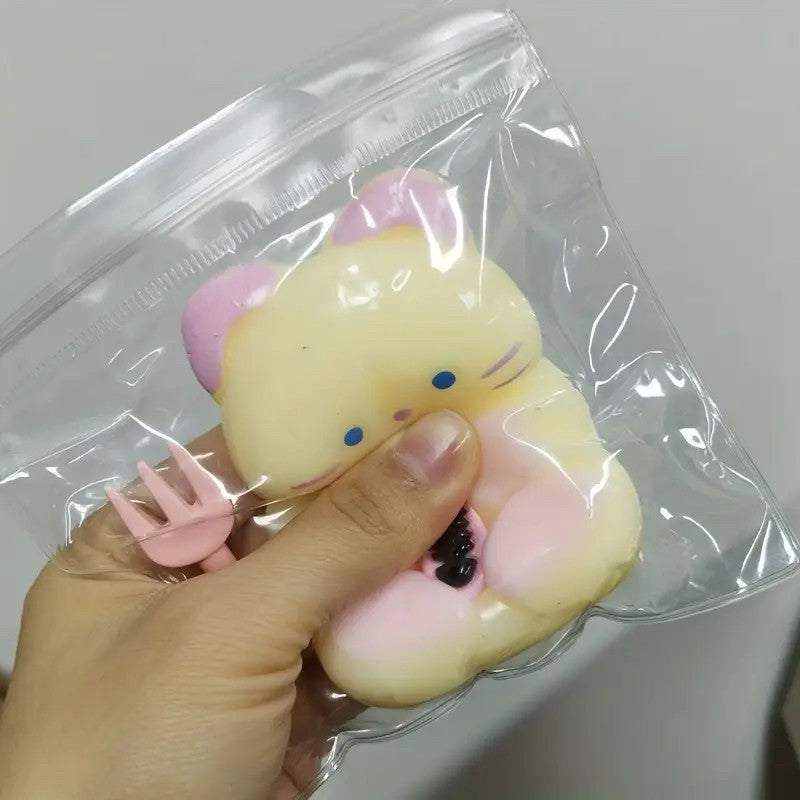 Jucarie Antistres Squishy, Vivimall, cu Revenire Lenta, Model Pisicuta, Squeeze Pinch Family, 9 x 5.5 cm, Galben - vivimall.ro