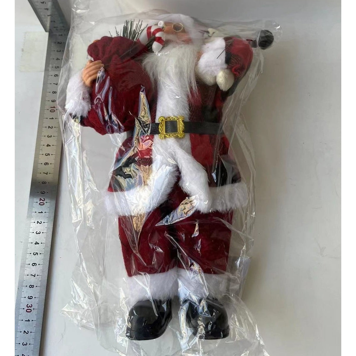 Figurina Decorativa Craciun, Vivimall, Mos Craciun cu Urs de Plus, 30 x 10 x 17 cm, Material Plastic+Textil, Interior/Exterior, Alb/Rosu - vivimall.ro