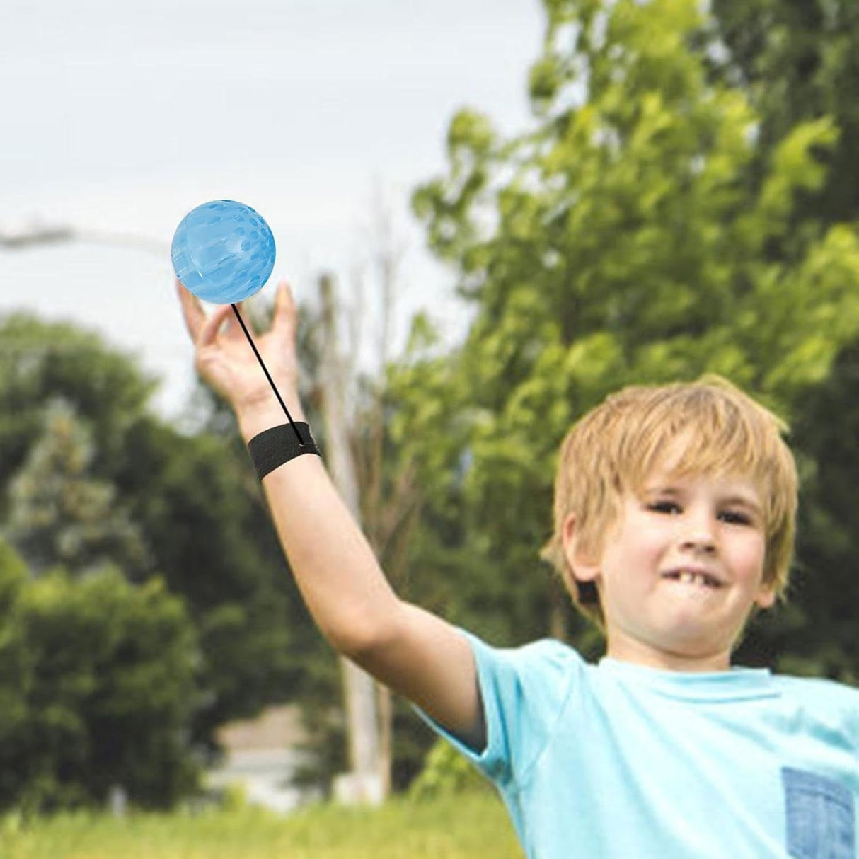 Jucarie Interactiva, Vivimall, Minge Saltareata Crystal Ball, cu Banda Elastica, 6 cm, +7 Ani, din Plastic, Albastru - vivimall.ro