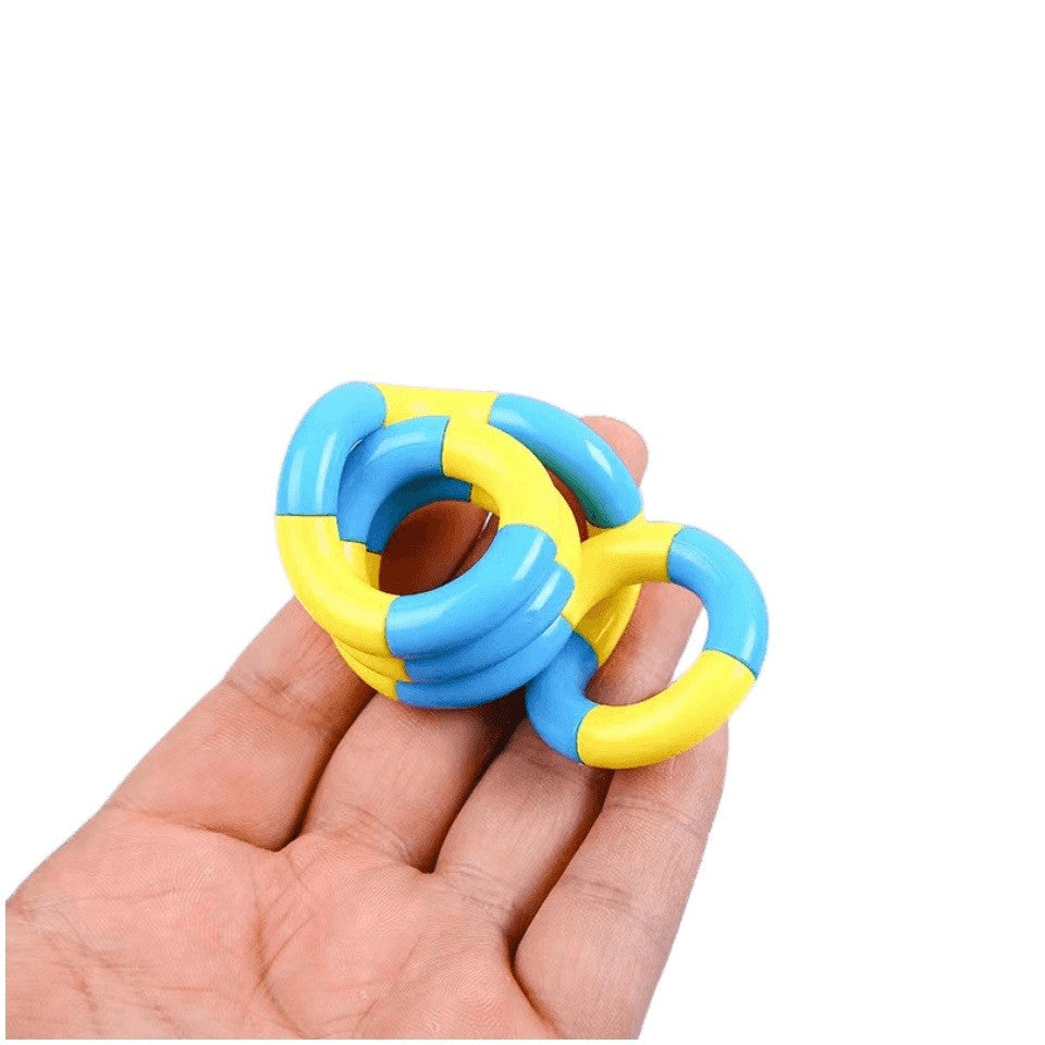 Detaliu răsucire jucărie senzorială Fidget Twist galben-albastru, design flexibil din plastic durabil