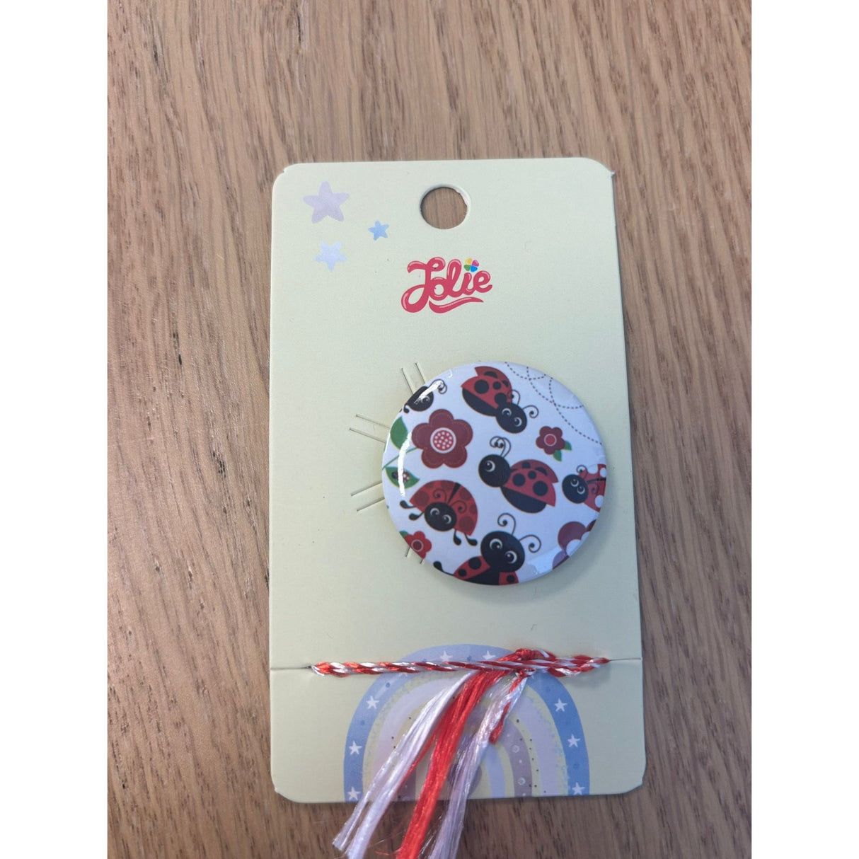 Martisor pentru copii, Brosa, Material Metal, Ambalaj Carton cu Design, Model Buburuze - vivimall.ro