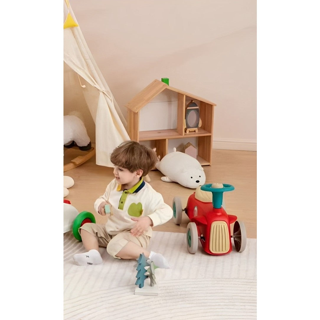 Masinuta Ride-On Vivimall, cu Sistem Anti-Rasturnare, Claxon pe Volan, 1-6 Ani, 60 x 28 x 34 cm, Rosu-Crem - vivimall.ro