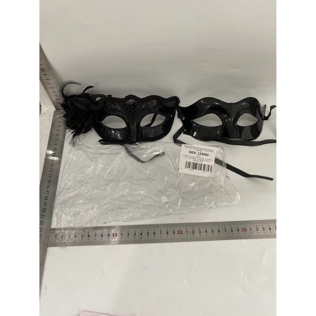 Set 2 Masti de Cuplu, Vivimall, pentru Carnaval, Bal Mascat, Marime Universala, Model Floare Laterala si Margele, Model Clasic Fluture, Negru - vivimall.ro