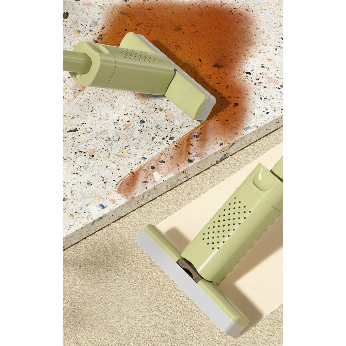 Mini mop verde cu rotire 180 grade, detaliu cap bumbac ecologic și caneluri pentru praf și păr