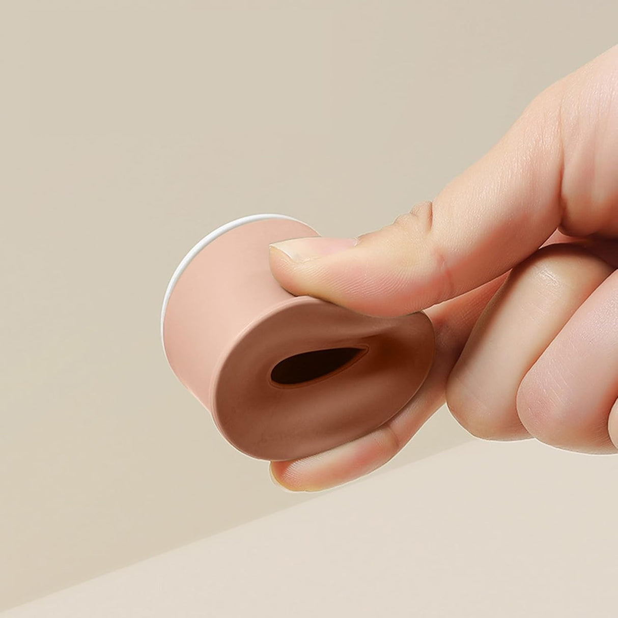 Opritor de Usa, Vivimall, din Silicon, Model Magicial, cu Prindere de Perete, Anti-Coliziune, 4x 8.5 cm, Roz - vivimall.ro