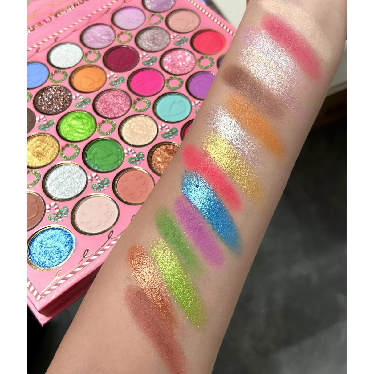 Trusă Machiaj Snowy Christmas 70 Culori | MoonMist - vivimall.ro