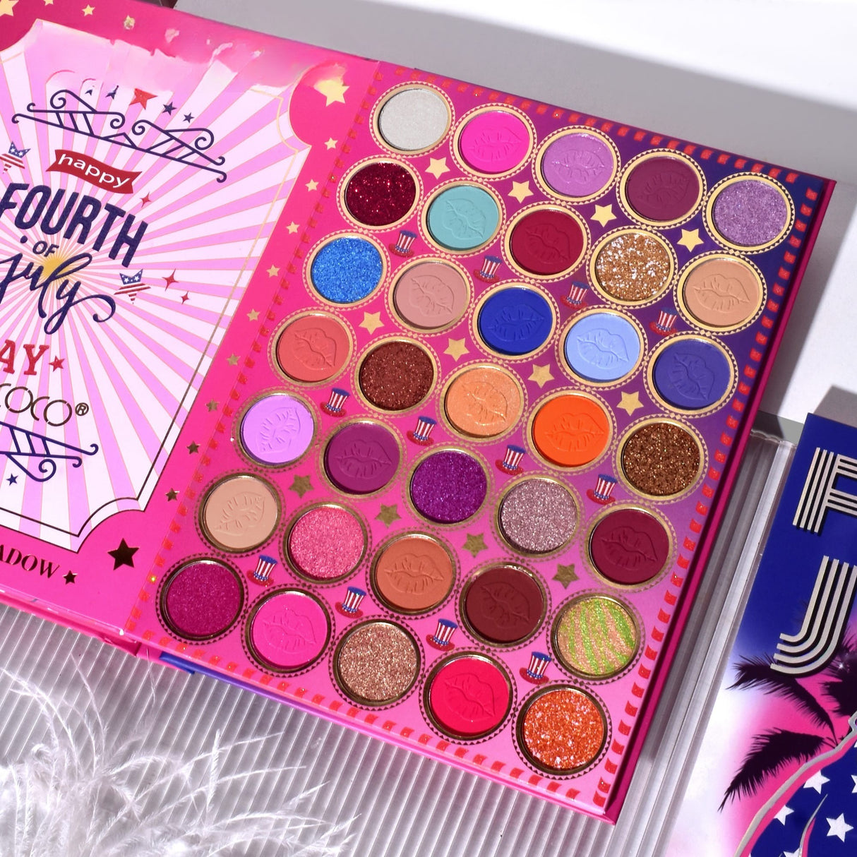 Set Machiaj Cool Girl LookBook 82 Culori | DivaSkin - vivimall.ro