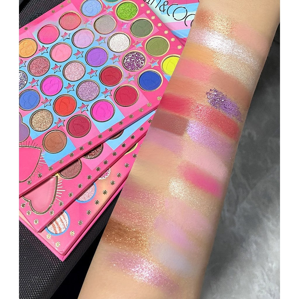 Trusa Machiaj Mean Girl 96 Culori | GlamRush - vivimall.ro