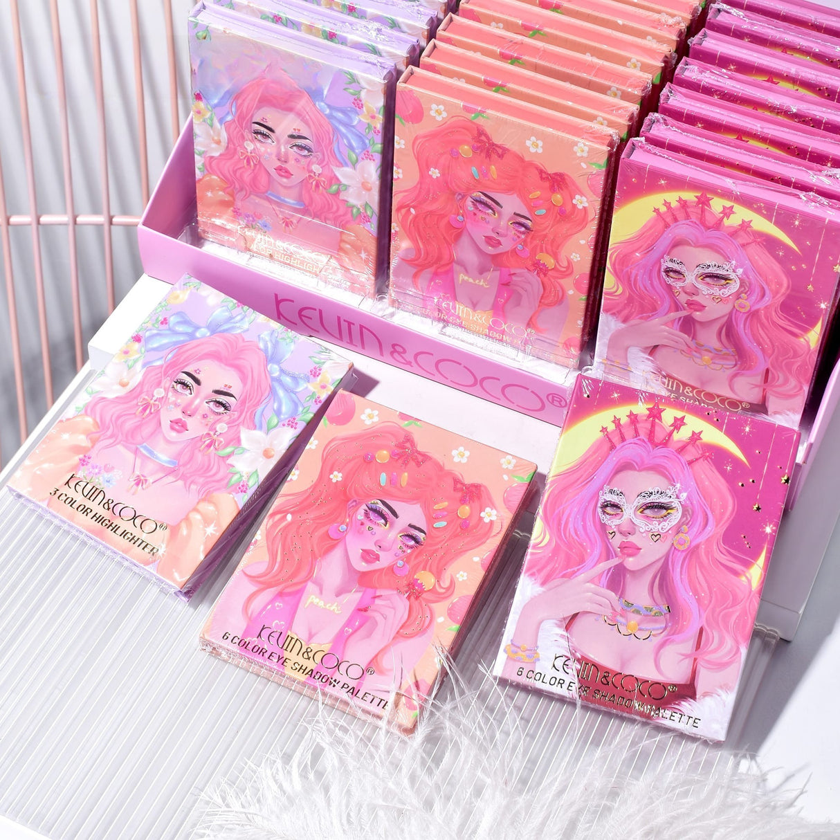 Paleta De Machiaj, Kevin & Coco, Pink Barbie Girl, Iluminatoare, 3 Culori, 11.3 X 8.2 X 1.3 Cm - vivimall.ro