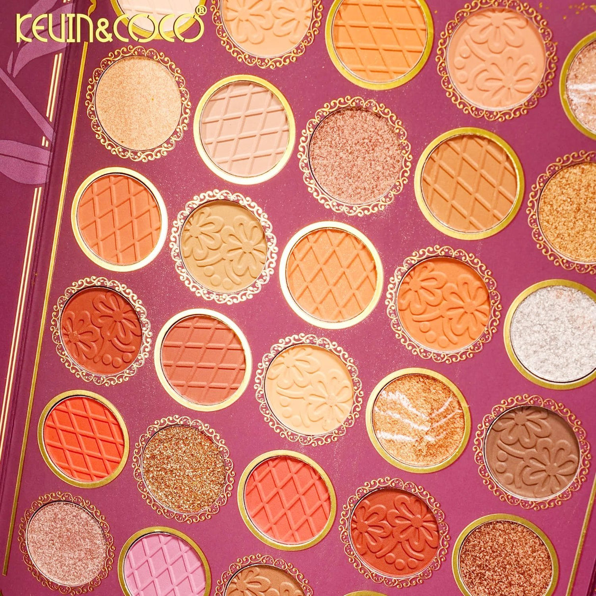 Paleta de Machiaj tip Carte, Kevin&Coco, Model Flowers, 82 Nuante, Paleta All-in-One, Farduri, Blush si Iluminatoare, 16.3x22.4x2.5 cm, Multicolor - vivimall.ro