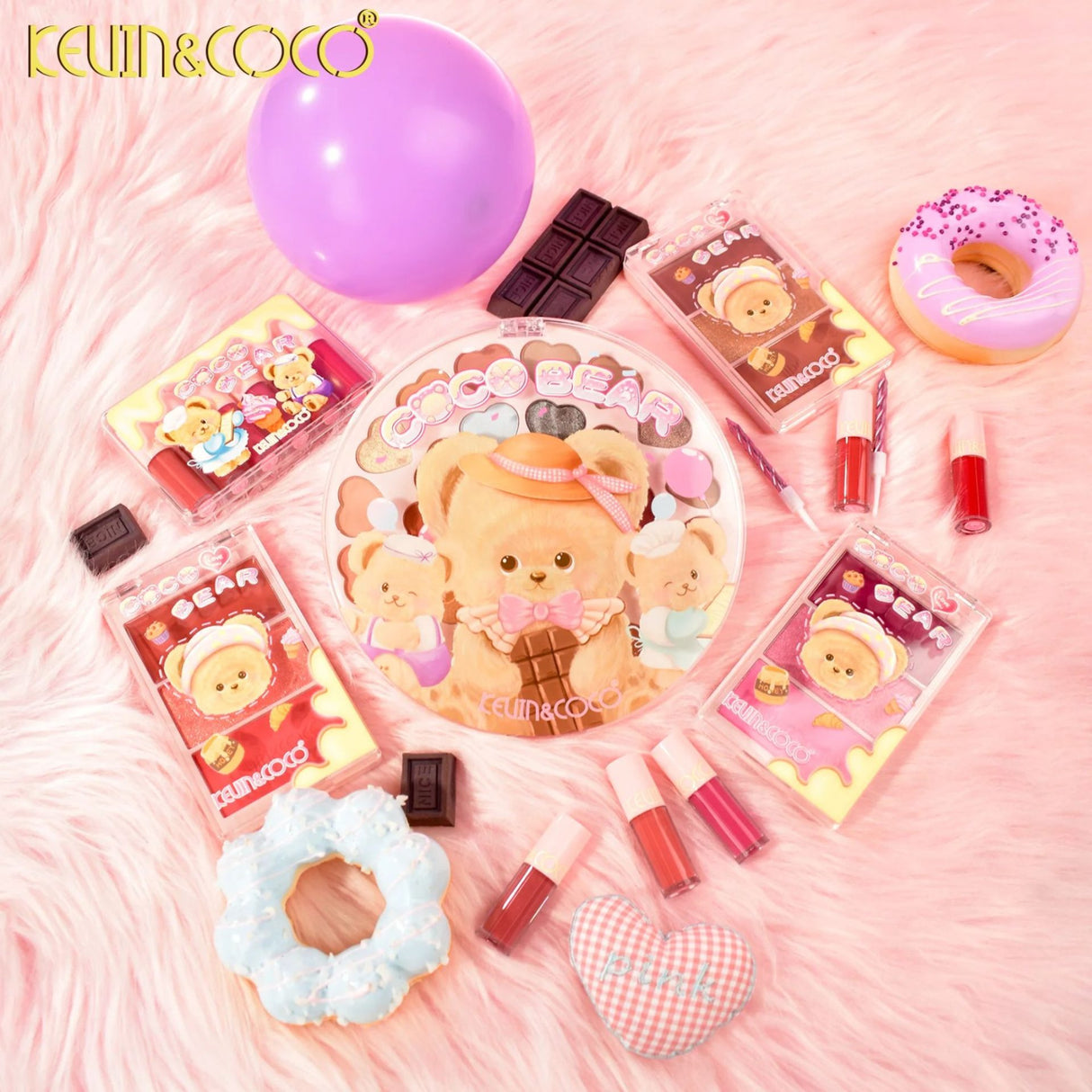 Paleta Fard de Obraz, Kevin&Coco, 3 Culori, Blush, Iluminator, Contur, Textură Fină, Efect Natural, pentru Toate Tipurile de Ten, 71.7 g, 6.7 x 1.5 x 11 cm, Coral - vivimall.ro