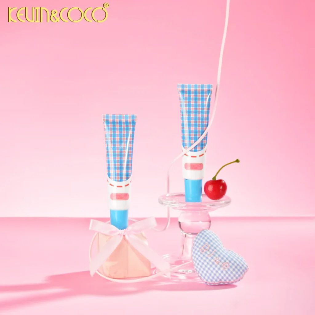 Ambalaj complet primer machiaj Kevin & Coco Carol, dimensiuni 4.1x2.6x13.2 cm, 35 ml
