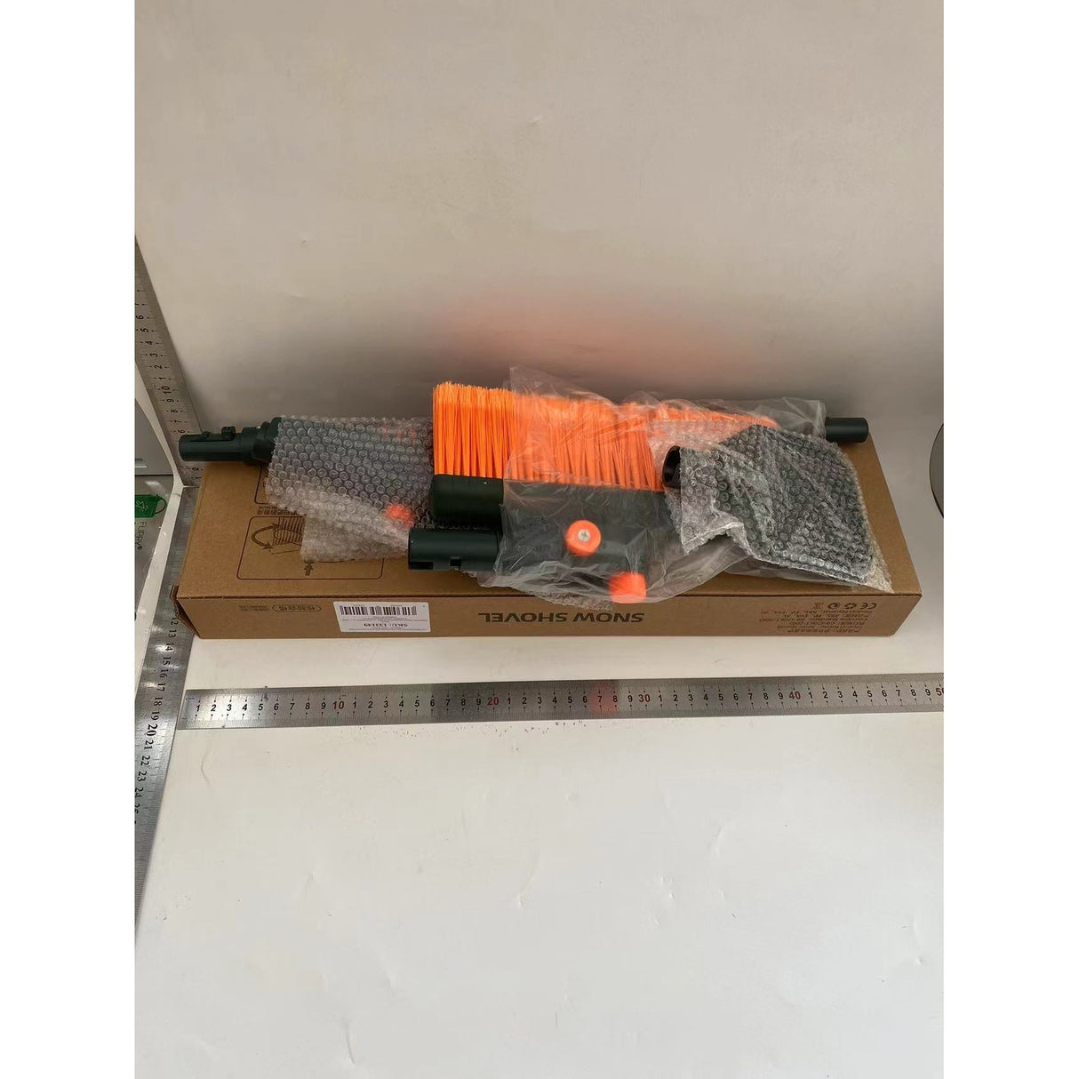 Racleta Auto pentru Zapada cu Doua Capete, Vivimall, Dezapezire Masina, cu Maner Lung, Ergonomica, Detasabila, pentru Geamuri si Caroserie, Usor de Utilizat, 48 cm- 78 cm, Verde Inchis - vivimall.ro