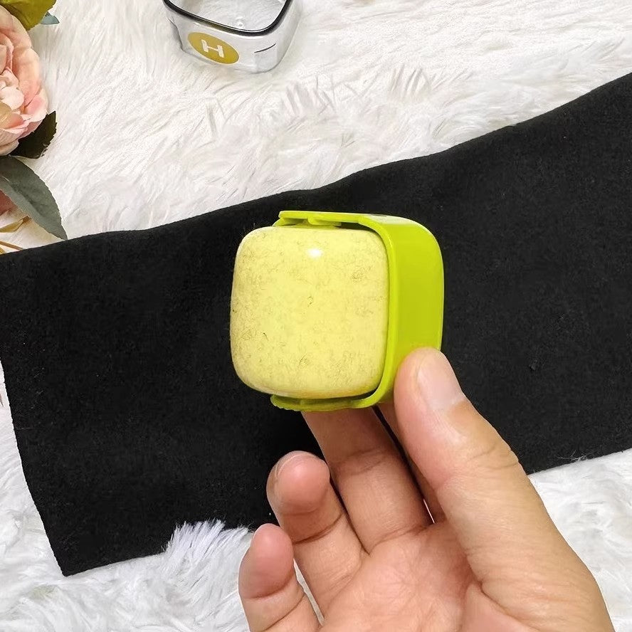 Rola pentru scame, Vivimall, Indreptator de Scame Laviabila, forma de Cub din plastic, Portabil si Dragut 6 x 4.3 x 4.3 cm, Verde Matcha - vivimall.ro