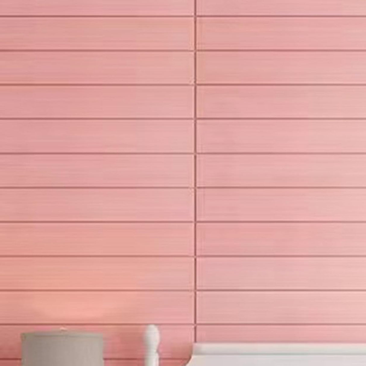 Detaliu textură placă decorativă 3D roz pudrat cu aspect de lemn natural, grosime 3 mm