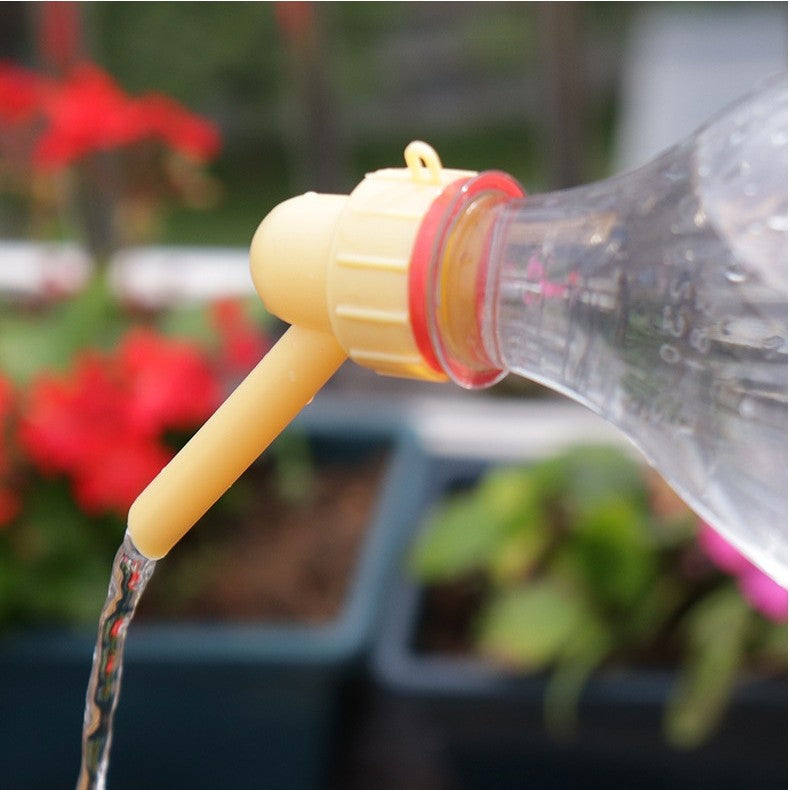 Set 2 capace de sticla pentru irigat florile Vivimall, stropitoare si teava, practic si usor de utilizat, portabil, reutilizabil, 8 x 7.5 cm, galben - vivimall.ro