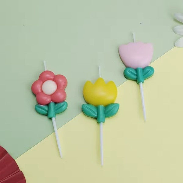 Set 3 Lumanari, Vivimall, Tema Flori, Model 3, din Parafina, Multicolor - vivimall.ro