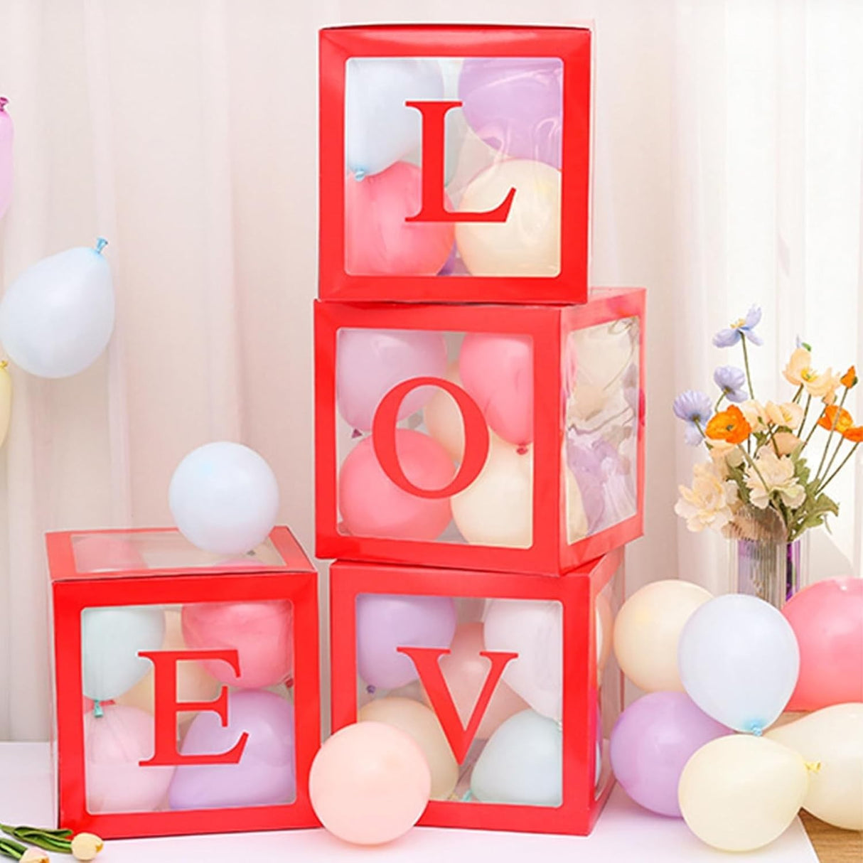 Set 4 Cutii pentru Baloane, Vivimall, Model Scris Love, Tematica Iubire, Cuburi Decorative din Plastic, Accesorii pentru Petrecere, 30x30 cm, Transparente Contur Rosu - vivimall.ro