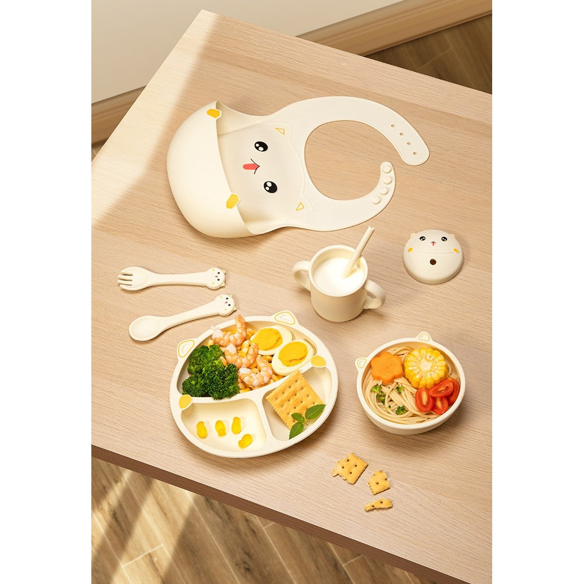 Set 7 Piese Hranire Bebelusi si Copii, Vivimall, din Silicon, fara BPA, de la 12 Luni, Model Pisicuta, 30 x 25 x 6 cm, Bej - vivimall.ro