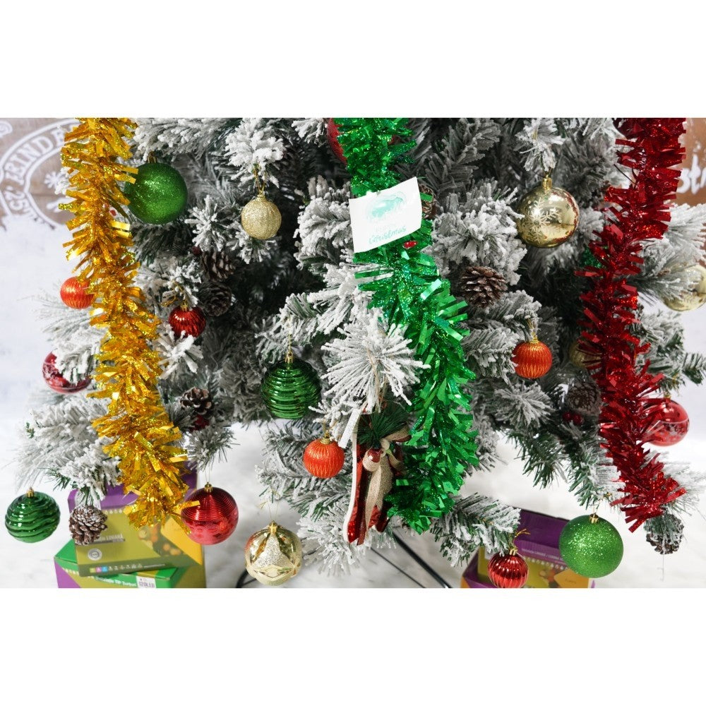 Set brad artificial de Craciun si elemente decorative, nins, decorat cu conuri pin, pentru interior/exterior, inaltime 210 cm, diametru 131 cm, 630 ramuri, Flippy, alb/verde, suport metalic inclus - vivimall.ro