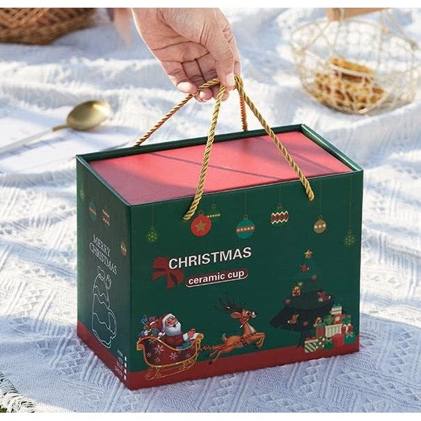 Set de Ceai, Vivimall, Tema Craciun, Ceainic 420 ml, Cana 310 ml, Farfurie, din Portelan, Model Mos Craciun, Alb - vivimall.ro