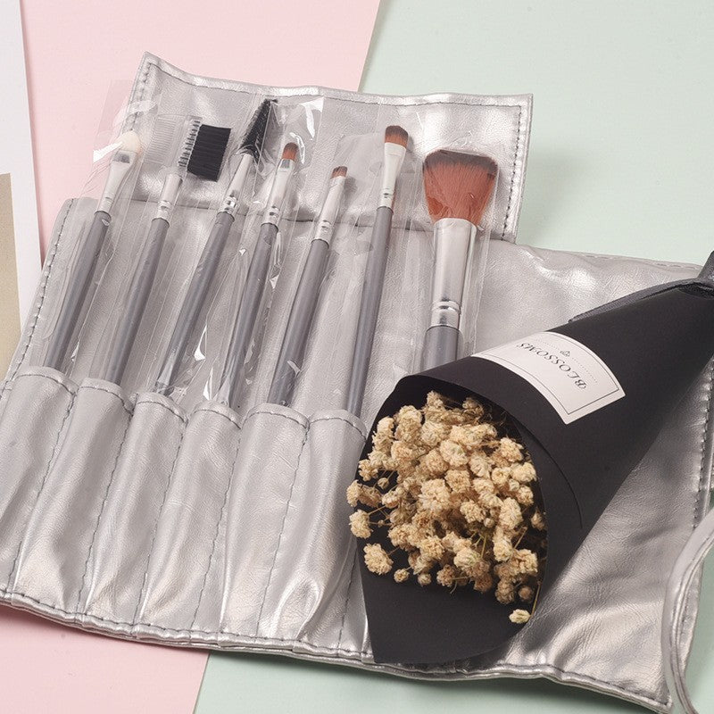 Преносим комплект за грим от 7 части със сив калъф