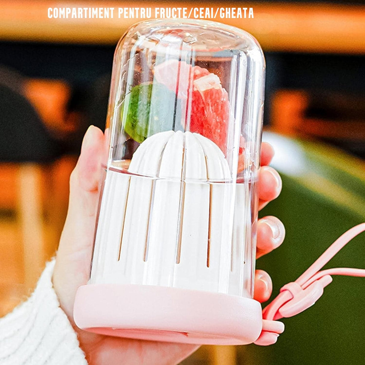 Pahar din silicon, cu capac si pai, pentru copii, Vivimall, anti-cadere, compartiment pentru fructe/ceai/gheata, rezistent la temperaturi inalte, 500ml, Roz, 14.5x8.8x20 cm - vivimall.ro