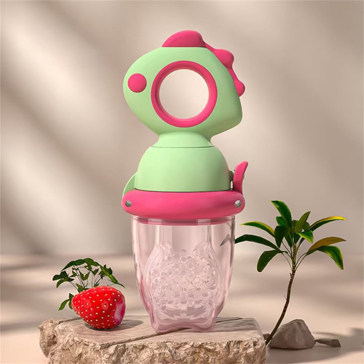 Suzeta pentru Fructe, Vivimall, pentru Bebelusi, din Silicon Alimentar, +4 Luni, 2 mm Grosime Gauri Tetina, 12.4 x 5.1 x 4.7 cm, Verde/Fucsia - vivimall.ro