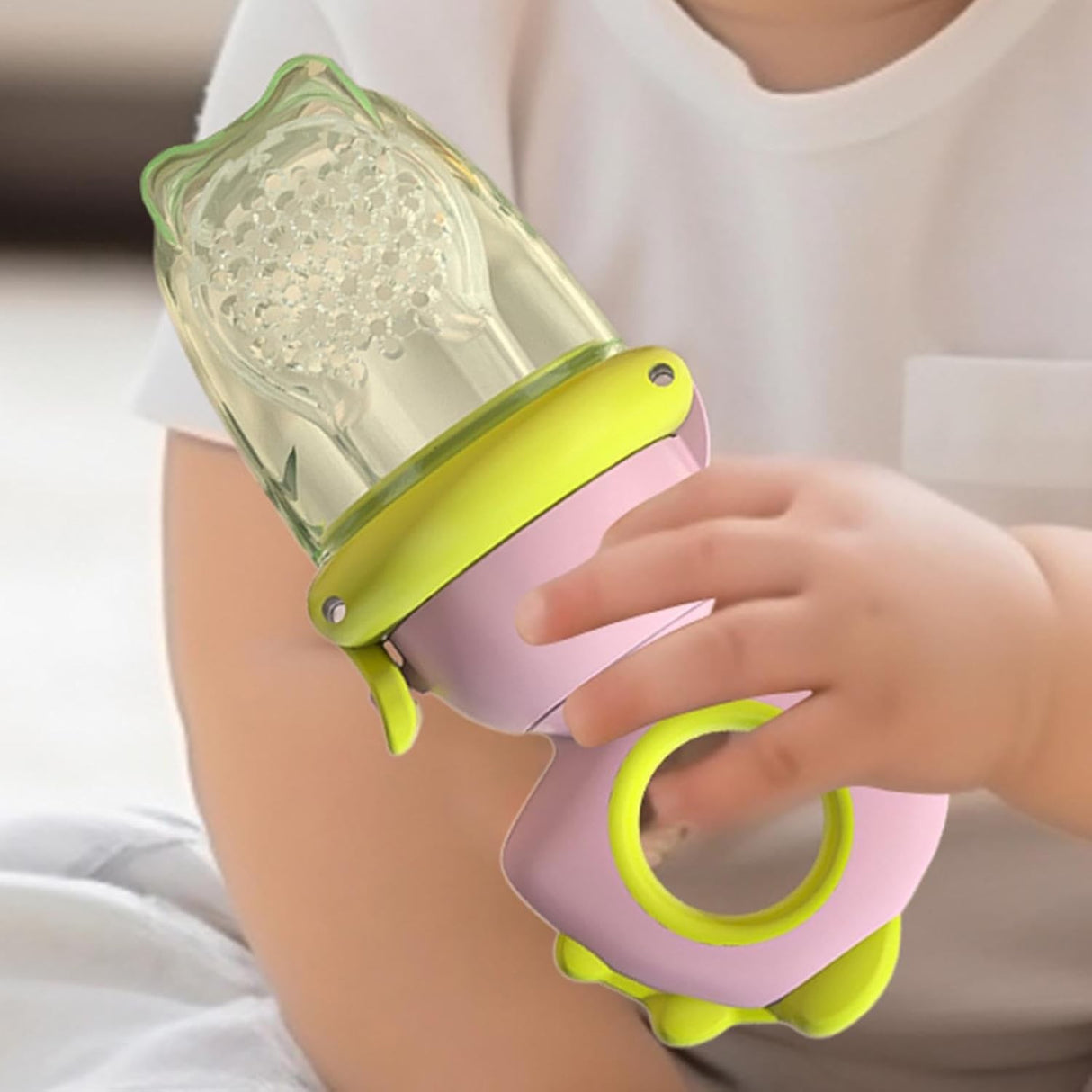 Suzeta pentru Fructe, Vivimall, pentru Bebelusi, din Silicon Alimentar, +4 Luni, 2 mm Grosime Gauri Tetina, 12.4 x 5.1 x 4.7 cm, Roz/Verde - vivimall.ro