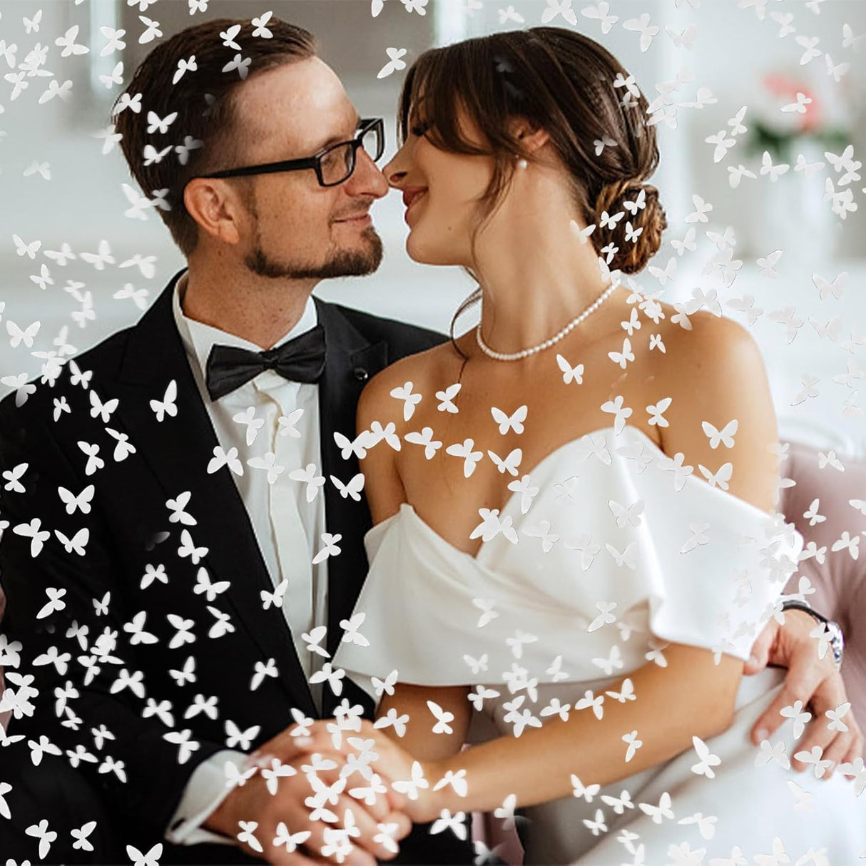 Tun de Confetti, Vivimall, Confetti Cannon 40 cm, Model Fluturi din Hartie, Alb - vivimall.ro