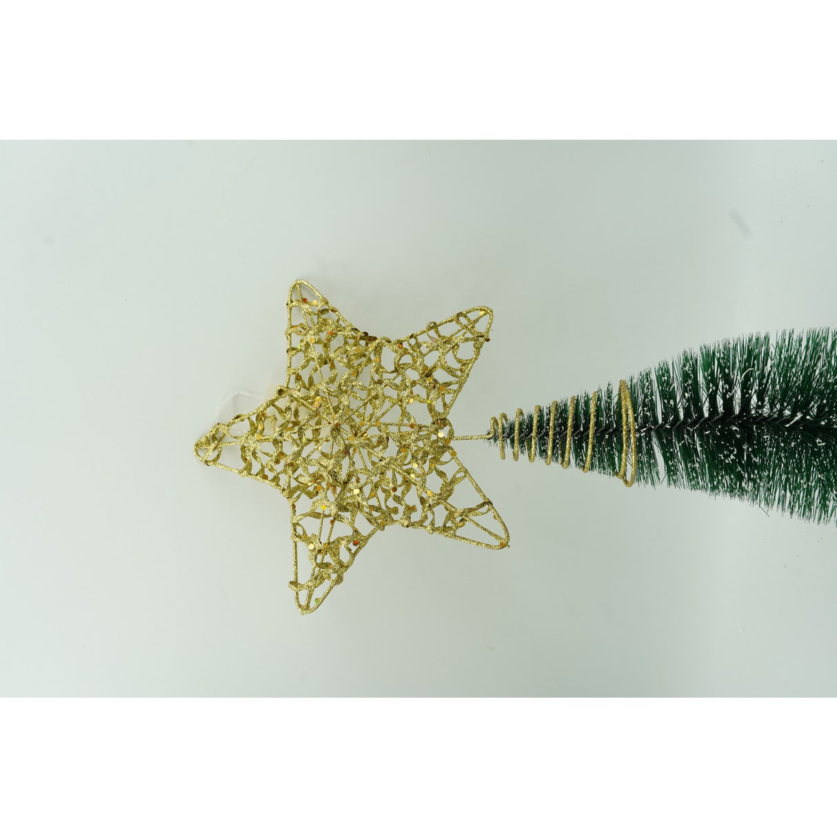 Varf decorativ de brad, Auriu, in forma de Stea, design cu paiete, din Plastic/Metal, 18 cm x 23 cm, Interior/Exterior, Vivimall - vivimall.ro