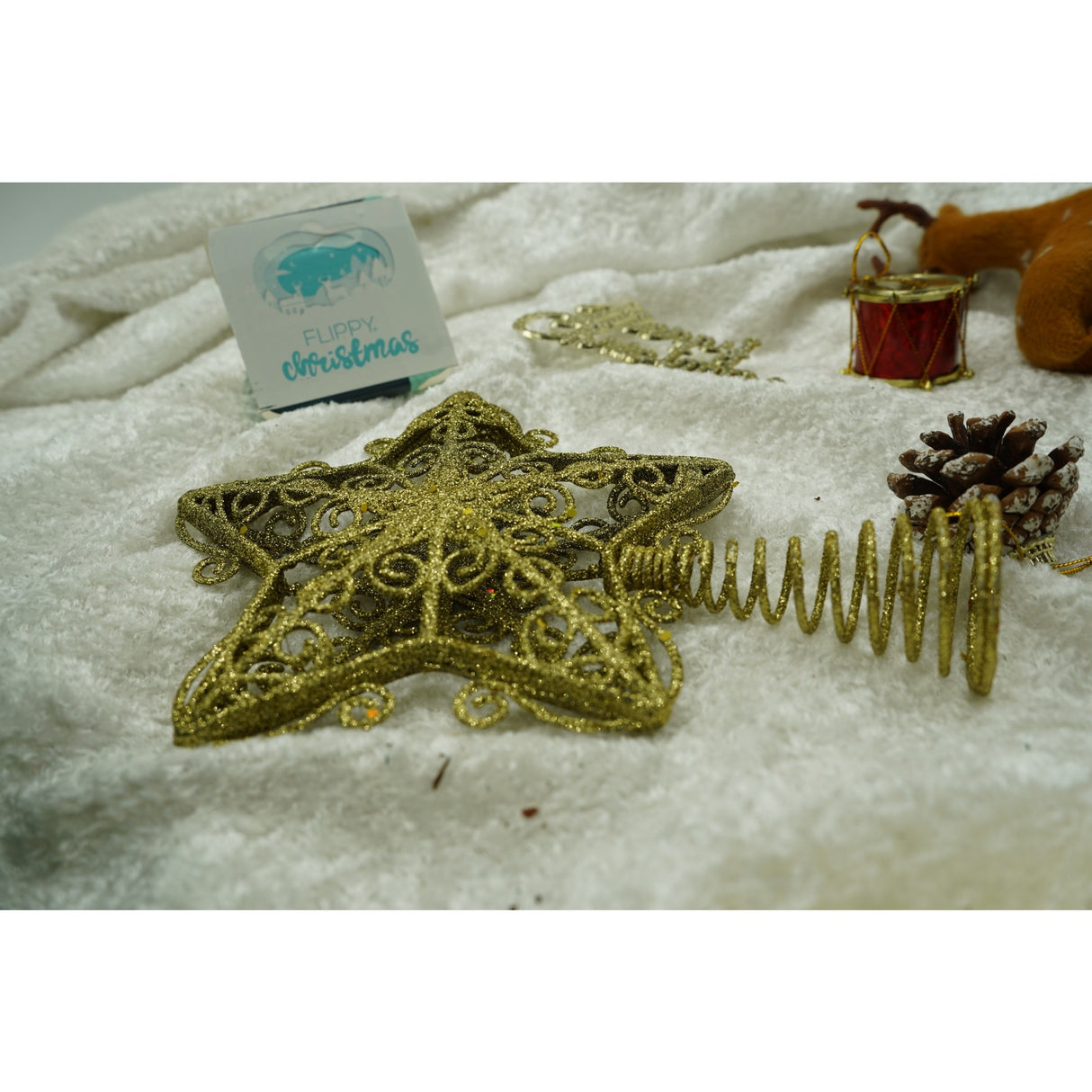 Varf decorativ de brad, Auriu, in forma de Stea, design forjat, din Plastic/Metal, 14.5 cm x 20 cm, Interior/Exterior, Vivimall - vivimall.ro