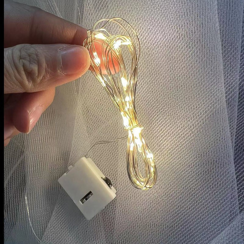 Voal Luminos cu Coronita, Vivimall, Lumina Alb Cald, pentru Serbari Copii, Petrecerea Burlacitelor, Marime universala, Lumina LED, Alb - vivimall.ro