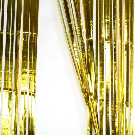 Perdea Franjurata, Vivimall, Model Decor Petrecere, pentru Fundal de Poze, Amenajare Colorata a Petrecerii, Dimensiune 100x200 cm, Gold - vivimall.ro