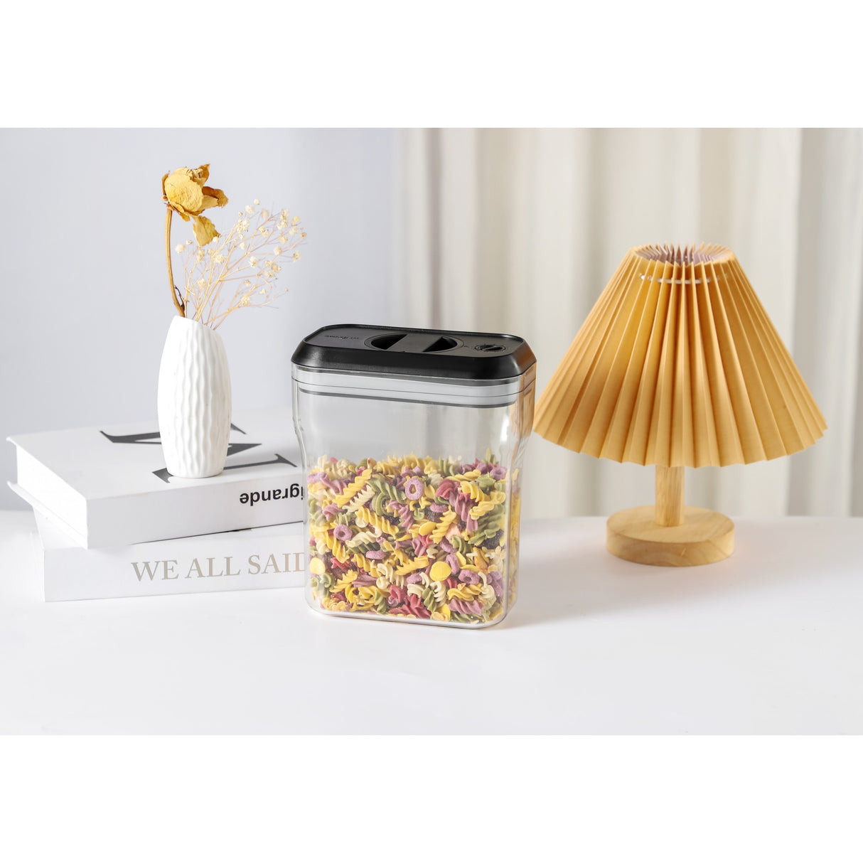 Recipient din Plastic, Vivimall, pentru Alimente/Obiecte, Inchidere Ermetica Rotire 90 grade, 2l, 20.5 x 10.5 x 27 cm, Transparent - vivimall.ro