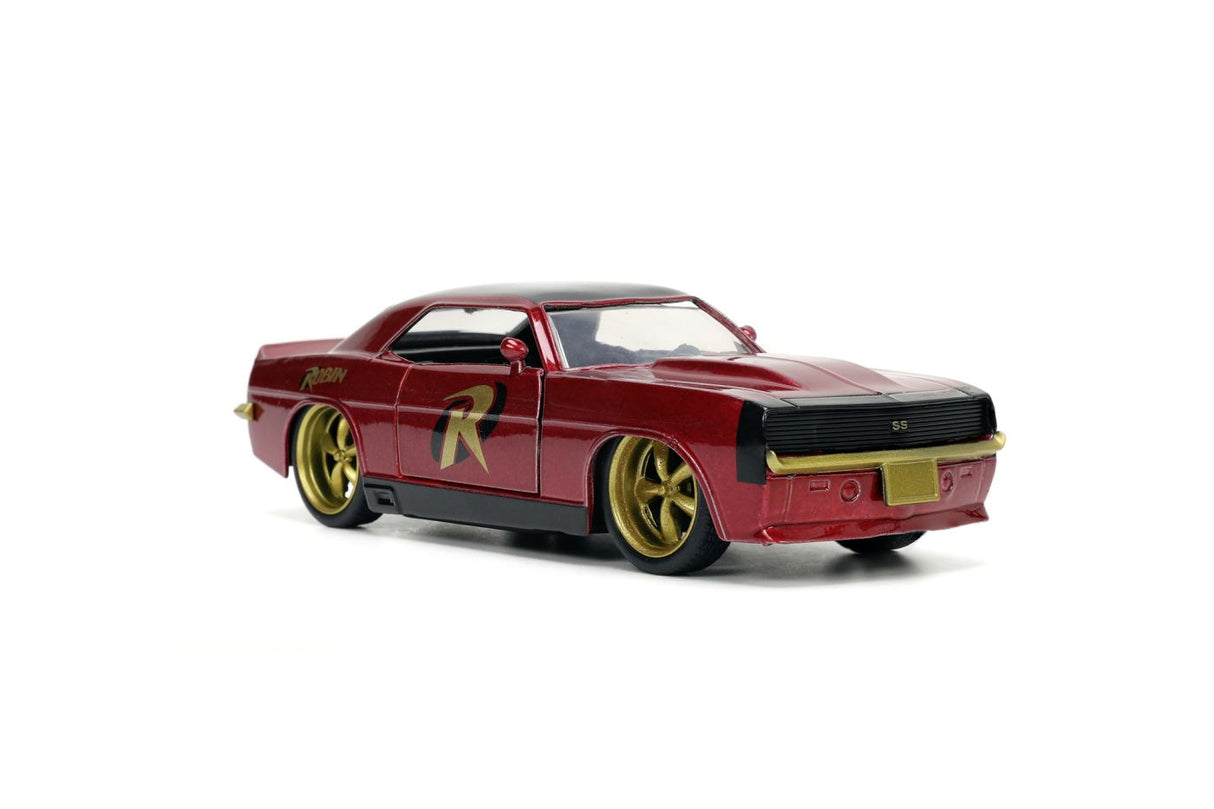 JADA BATMAN SET FIGURINA ROBIN SI MASINUTA METALICA CHEVROLET CAMARO 1967 SCARA 1:32