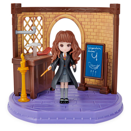 HARRY POTTER SET LUMEA VRAJILOR SALA DE CLASA