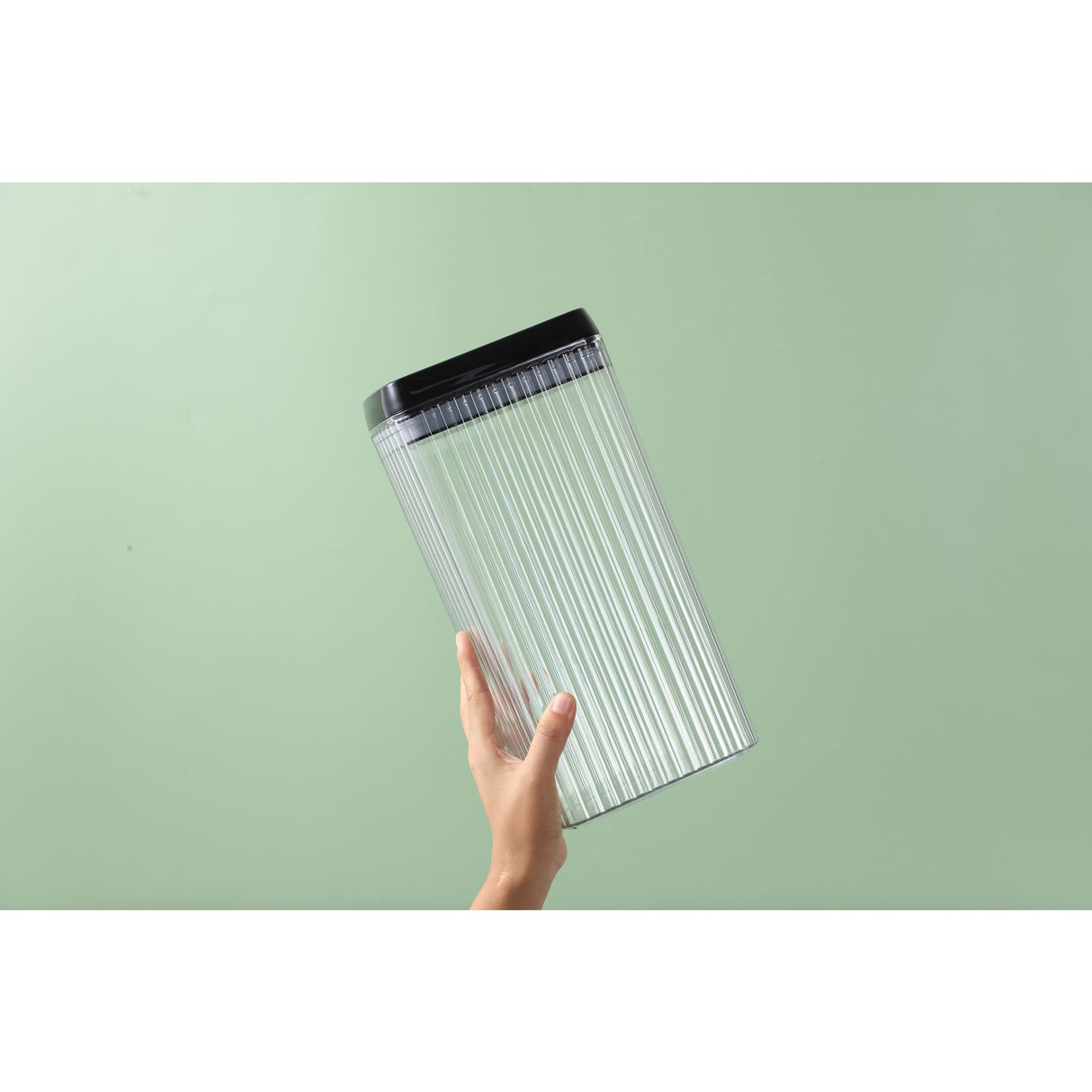 Set 3 Recipiente Din Plastic, Pentru Alimente/Obiecte, Inchidere Ermetica, Textura Ondulata, 2 X 1.5L, 1 X 3.3 L, Transparent - vivimall.ro
