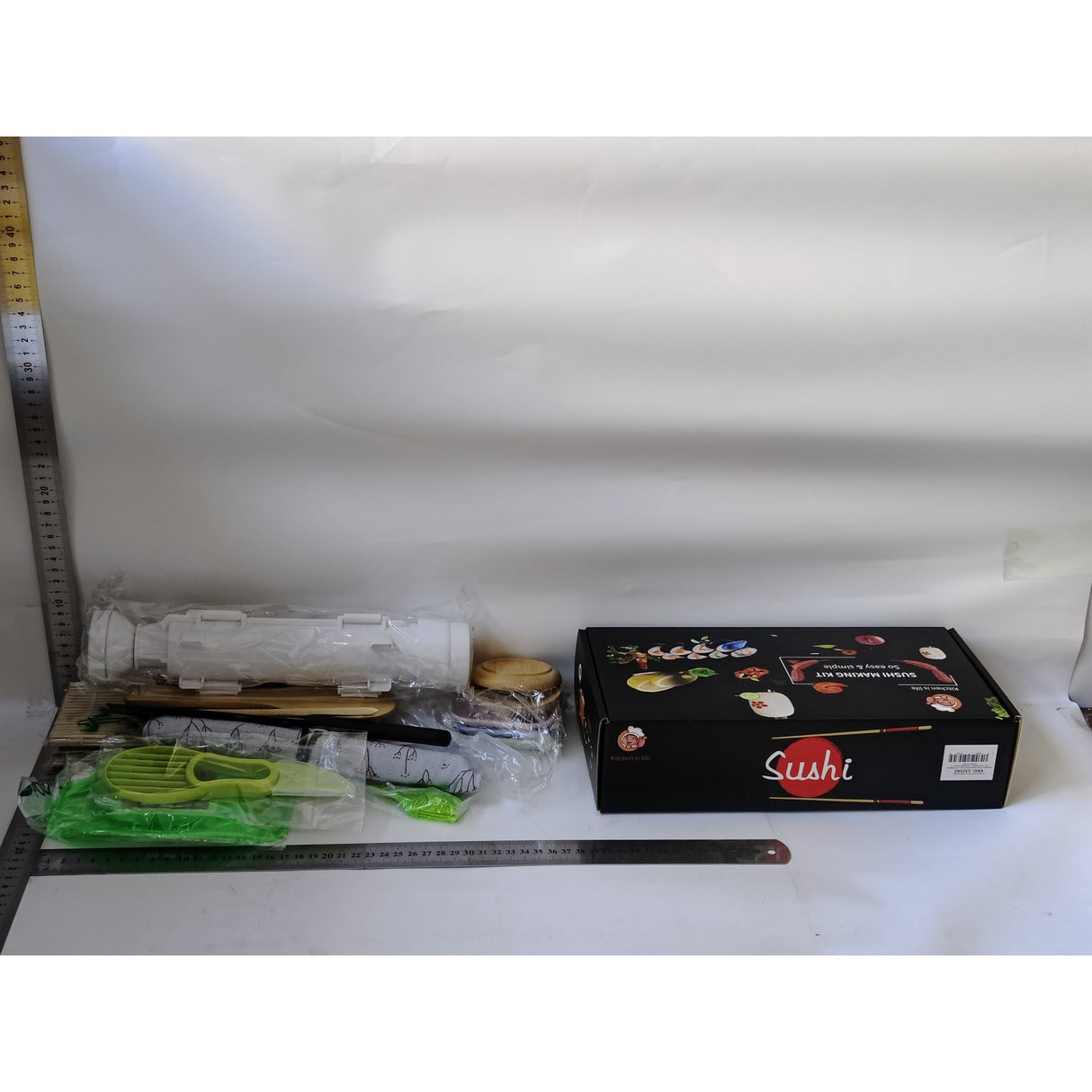 Set Ustensile pentru Sushi, Vivimall, Set din 31 Accesorii pentru Sushi, Set pentru Sushi HOME MADE, Cutit Inclus, Forme, Betisoare, Multicolor - vivimall.ro