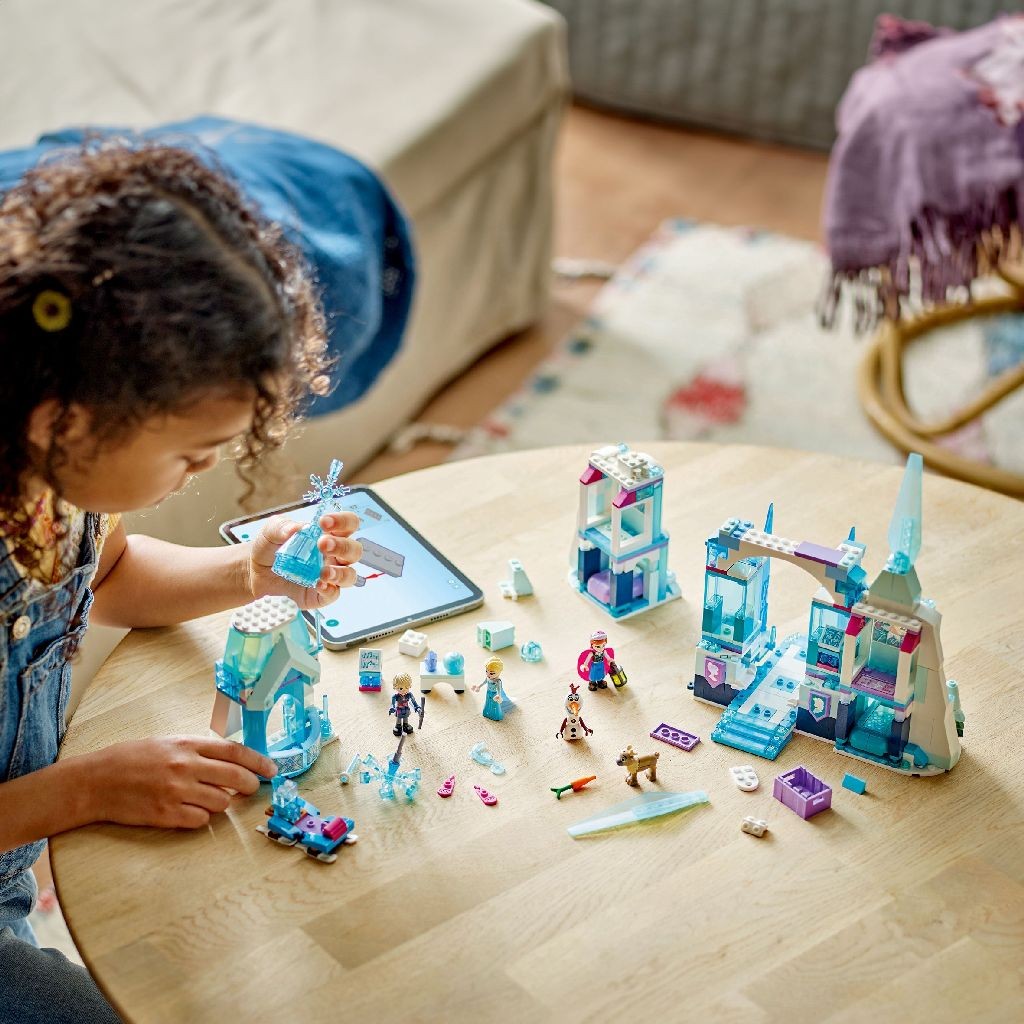 LEGO DISNEY PRINCESS PALATUL DE GHEATA AL ELSEI 43244