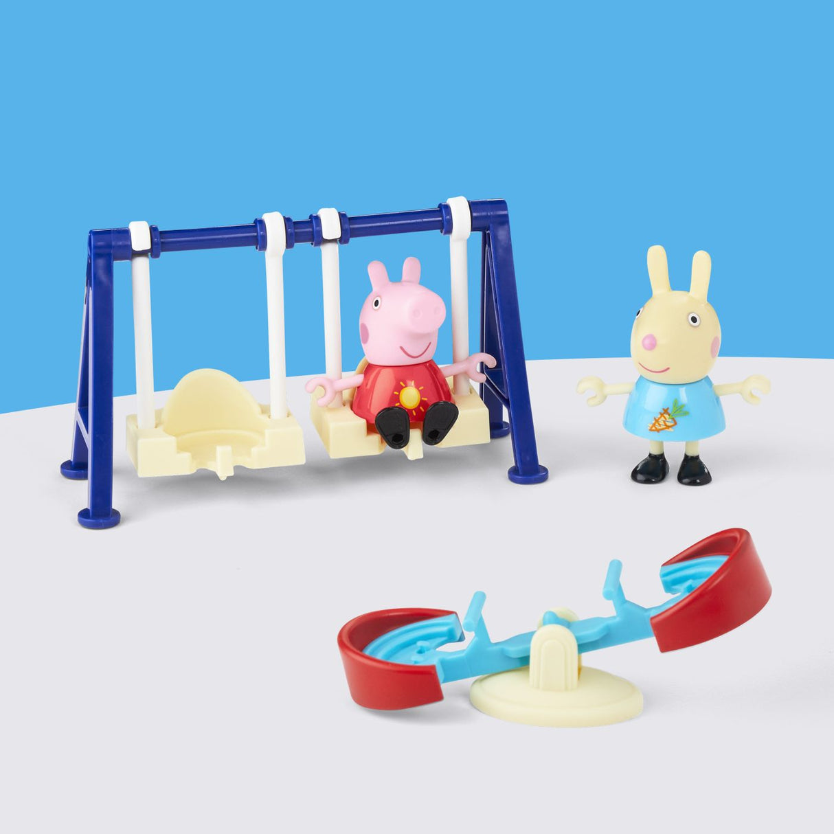 PEPPA PIG SET DISTRACTIE IN AER LIBER