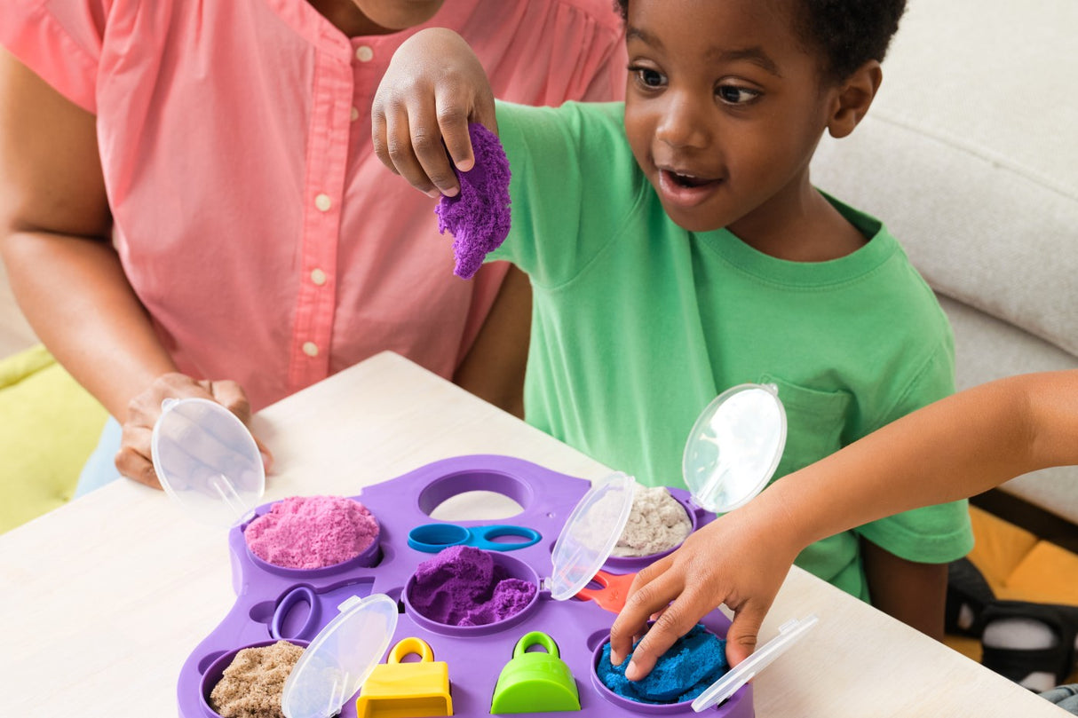 KINETIC SAND SET GEANTA PENTRU PLAJA VARIETY CASE