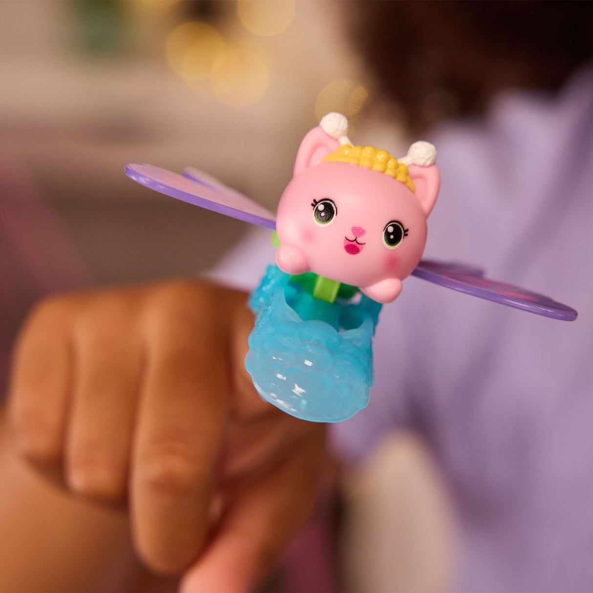 GABBYS DOLLHOUSE FAIRYLANDIA INEL DE ZANA CU FIGURINA KITTY FAIRY