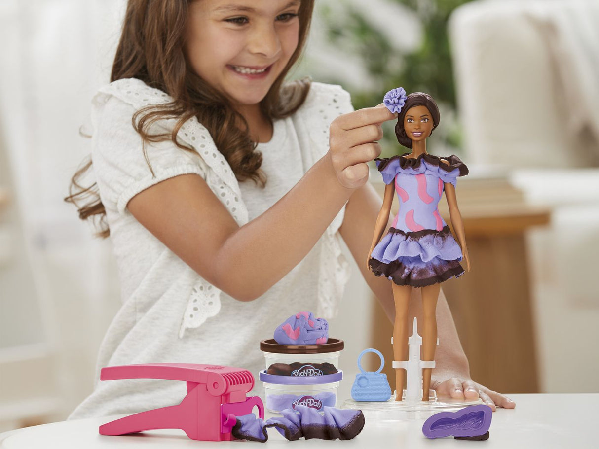 PLAY DOH BARBIE SET FASHIONISTA RUFFLES CREATII VESTIMENTARE