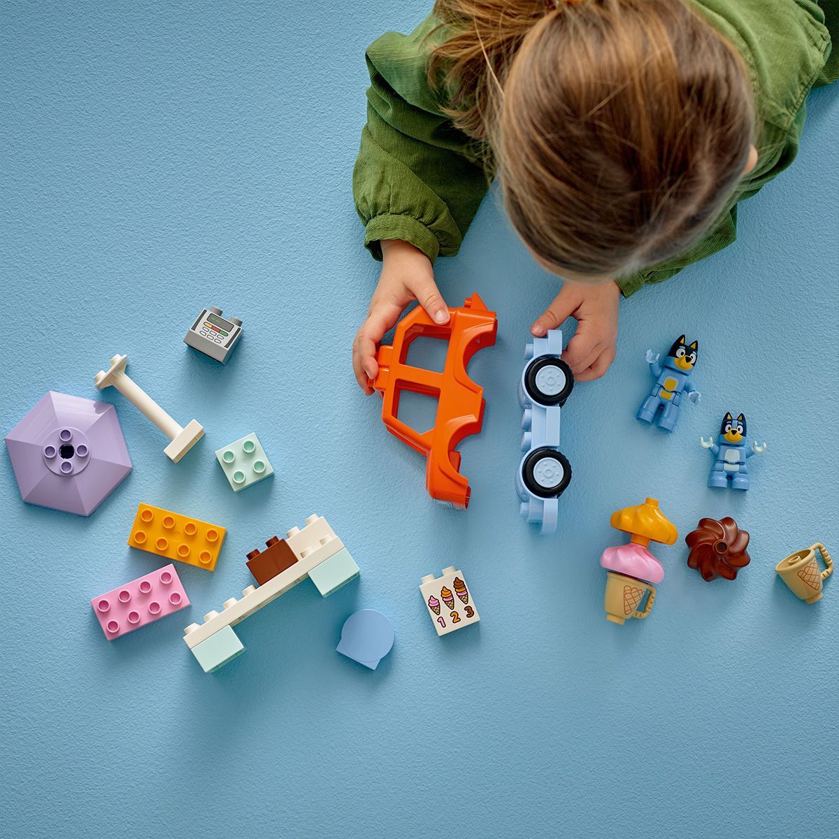 LEGO DUPLO VIZITA CU BLUE LA FURGONETA DE INGHETATA 10458