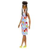 PAPUSA BARBIE FASHIONISTA SATENA CU OCHELARI DE SOARE GALBENI