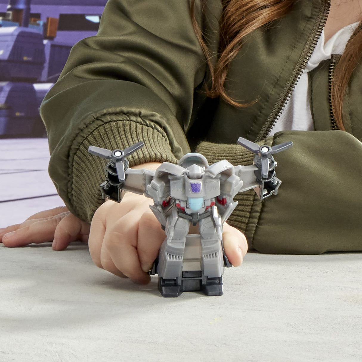 TRANSFORMERS EARTHSPARK FIGURINA MEGATRON 1 STEP SMASH TO CHANGE