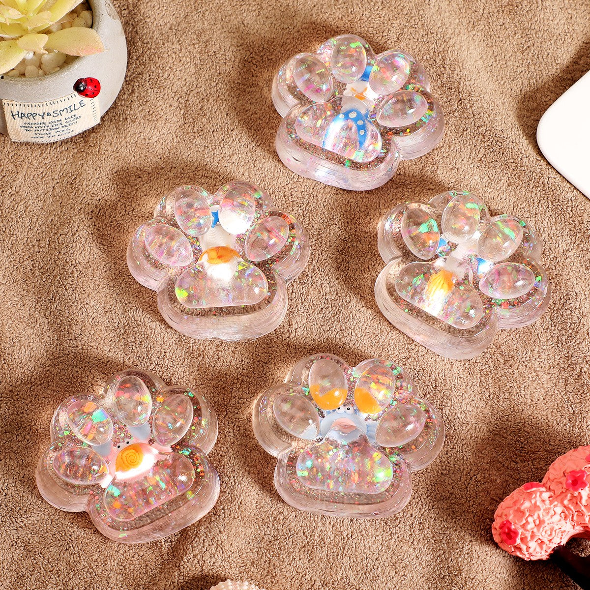 Jucarie Antistres Squishy, Vivimall, cu Revenire Lenta, Squeeze Pinch Family, Model Cat Paw, 6.5 x 7 cm, din Tpr, 4-6 Ani, Model 6 Ocean, Transparent - vivimall.ro